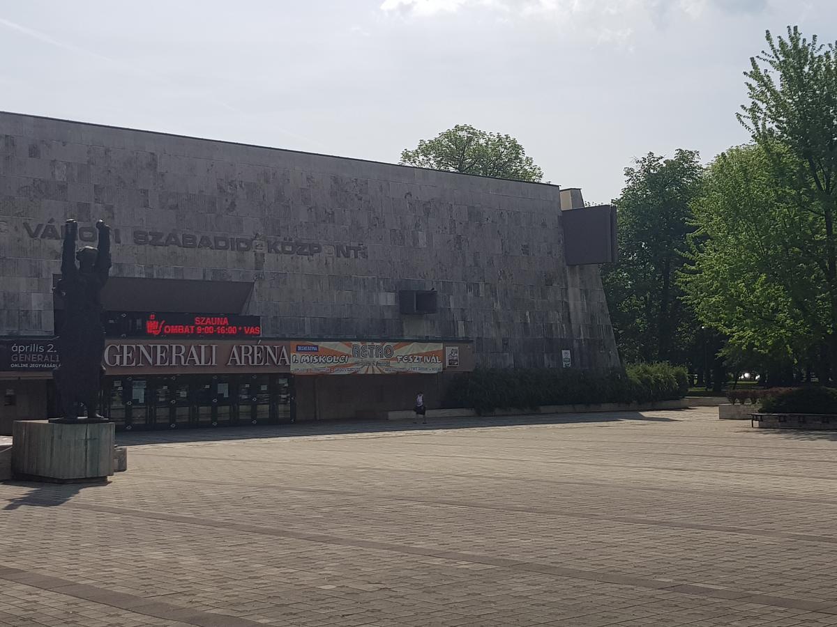 Vagabond Apartman Miskolc Bagian luar foto