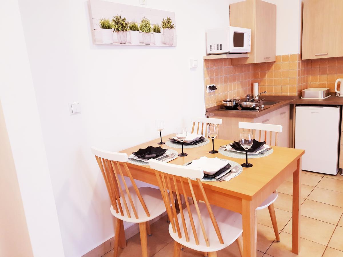 Vagabond Apartman Miskolc Bagian luar foto
