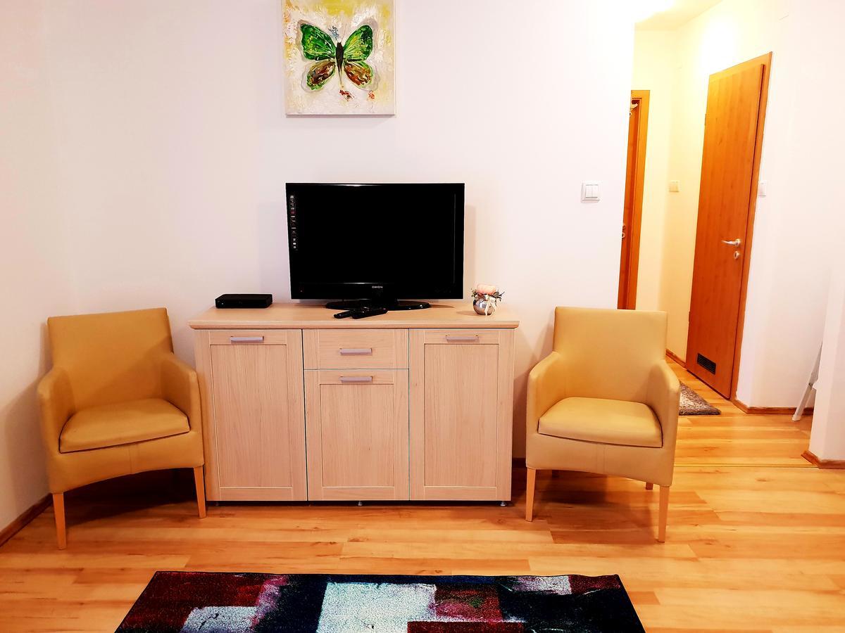 Vagabond Apartman Miskolc Bagian luar foto