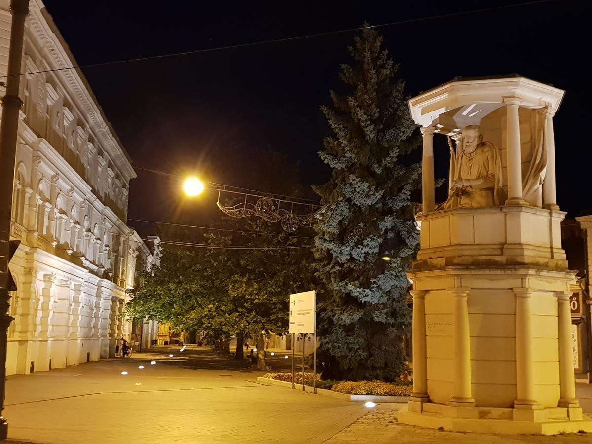 Vagabond Apartman Miskolc Bagian luar foto